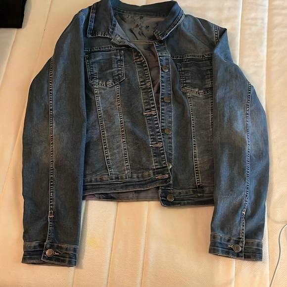 Unique Reversible Floral Denim Jacket by Local New York Artist - medium - Picture 4 of 6